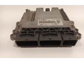 Блок управления двигателя 237106319R   Dacia Dokker