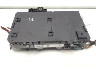 Pojistková skříňka 13220831, 13171831 Opel Zafira B 2006