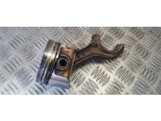 Píst Alfa Romeo 145 - 146 pro benzínový motor 1.6