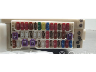 Pojistková skříňka Řídící jednotka BSM 8922147420, 2380004661   Toyota Prius+ (ZVW40) 2016