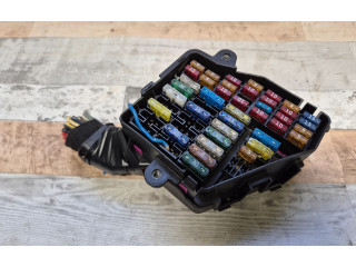 Блок предохранителей     Audi A6 S6 C5 4B    