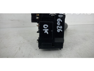 Ручка стеклоочистителей 8201168003 Dacia Logan II