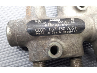 Vstřikovací lišta 057130763h Audi A8 S8 D3 4E