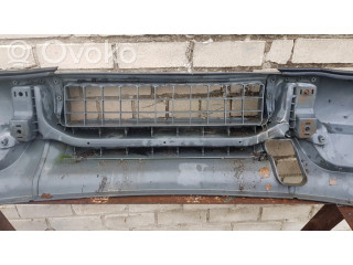 Передний бампер