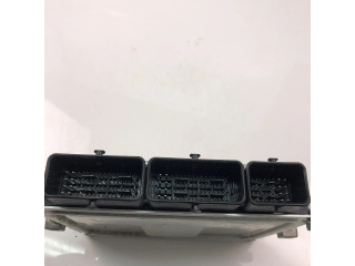 Блок управления двигателя 237102982S   Renault Clio IV