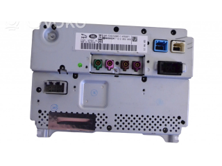 Радио/ проигрыватель CD/DVD / навигация