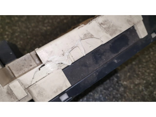 Pojistková skříňka 04602282AD Chrysler 300M 1999