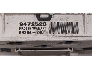 Панель приборов 9472523, 69294240T   Volvo V70       