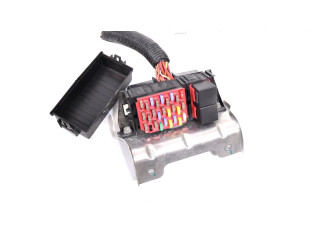 Блок предохранителей 101365000E Tesla Model S