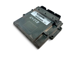 Блок управления двигателем Блок управления 30729351   Volvo V70