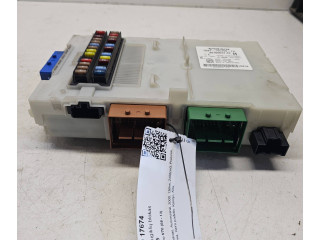 Блок предохранителей 31254535AA Volvo V70