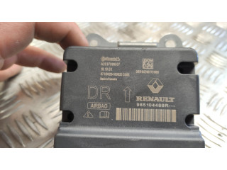 Блок подушек безопасности 985104488R   Renault Clio V