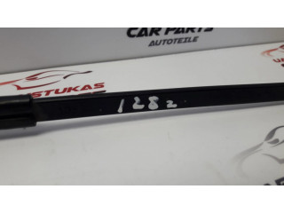 Ножка стеклоочистителей лобового стекла