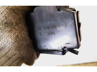 Ручка стеклоочистителей 17g688 Mitsubishi ASX