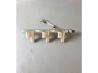 Vstřikovací lišta 9830132980, 9834771480 Opel Mokka B EB2ADTDB