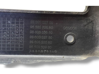 Вентилятор радиатора 9660052780, 9658575680 Citroen Berlingo