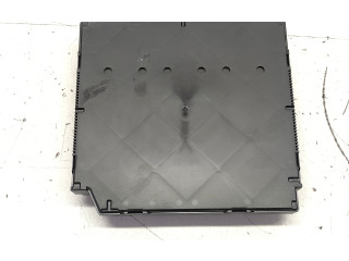 Блок комфорта 5K0937084J Volkswagen Jetta VI