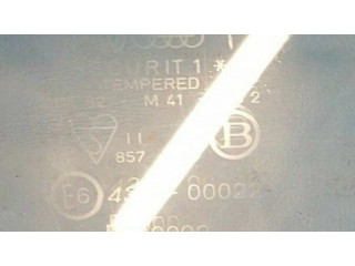 Заднее боковое стекло кузова