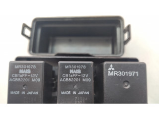 Pojistková skříňka MR301971, MR301978 Citroen C-Crosser 2008