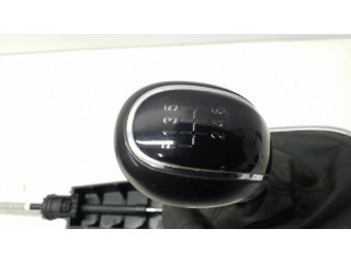 Механизм переключения передач (кулиса) (в салоне)