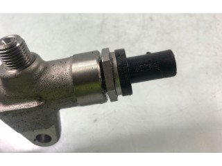 Vstřikovací lišta 851415402 BMW 2 F46 pro naftový motor 2.0
