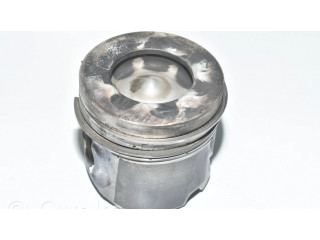 Píst 7805331, 11257805331 BMW 7 F01 F02 F03 F04 pro naftový motor 2.0