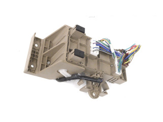 Блок предохранителей  LB101100B   Subaru Forester SH    