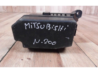 Блок предохранителей 8100A116 Mitsubishi Outlander