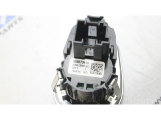 Включатель зажигания и стартера