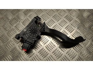 Педаль акселератора