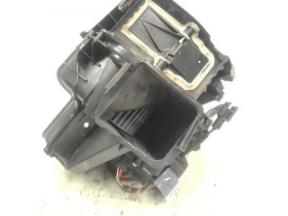 Pojistková skříňka Вентилятор печки 9248171 BMW 5 F10 F11 2016