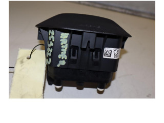 Подушка безопасности водителя    Peugeot Partner III