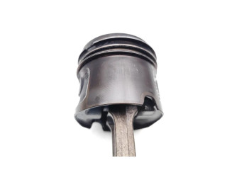 Píst N47D20A BMW 1 E81 E87 N47D20A