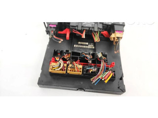 Блок предохранителей  3C0937049E, 3C0937049E   Volkswagen Touran I    