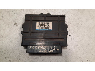 Блок управления АБС X2T34172, MR400420 Mitsubishi Montero