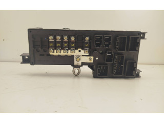 Блок предохранителей 8637841, 518717004   Volvo S80    