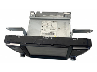 Радио/ проигрыватель CD/DVD / навигация