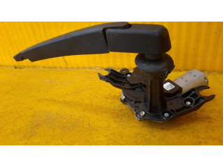 Двигатель стеклоочистителя заднего стекла