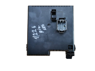 Блок предохранителей 8676391, 12217799 Volvo XC90