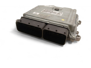 Блок управления двигателем Блок управления 30785100AB, 0281012765   Volvo V70