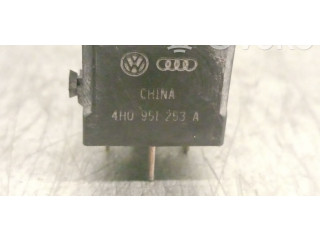 Pojistková skříňka 4H0951253A, 4RA00779120HELLA Volkswagen Caddy 2017