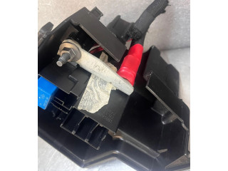 Pojistková skříňka Nissan Juke II F16 2023