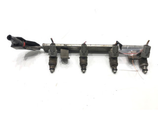 Топливная рампа MR988977 Mitsubishi Lancer VIII