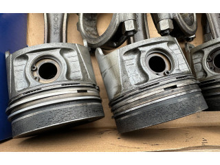 Поршень с шатуном LD28 12010V5762 Nissan Laurel