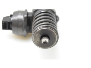 Форсунка 038130073AG Skoda Octavia Mk2 (1Z) BKC,BJB,BXE,BLS