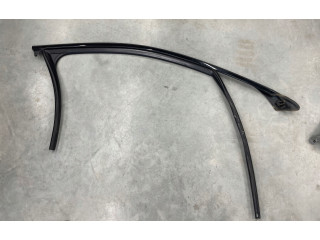 Уплотнительная резина (у стекла)    Audi A6 S6 C7 4G      