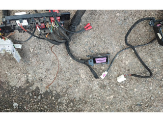 Pojistková skříňka 7H0971727F Volkswagen Transporter - Caravelle T5 2007