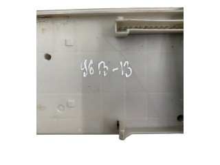 Блок предохранителей Mitsubishi L200