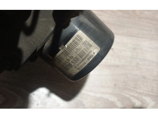 Блок АБС 10092504033, 8671224   Volvo  V70  2000 - 2004 года