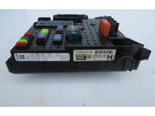 Блок предохранителей 30786646, 06W502 Volvo XC90